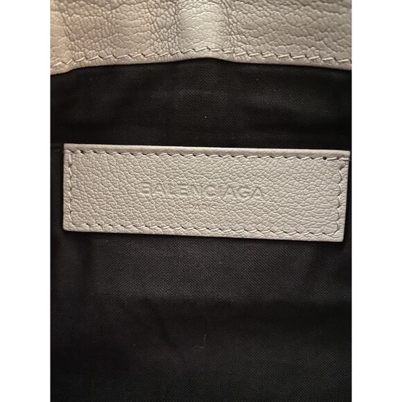 Balenciaga Leather Creased Clutch - Picture 3 of 4